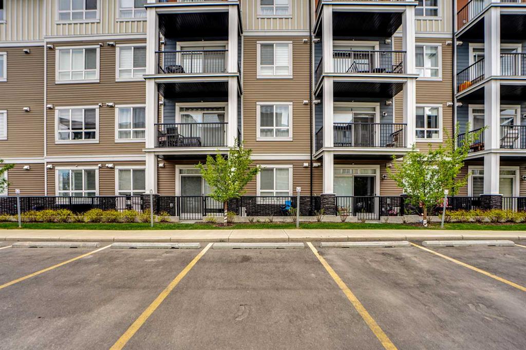 25 Walgrove Walk SE #111 photo 3