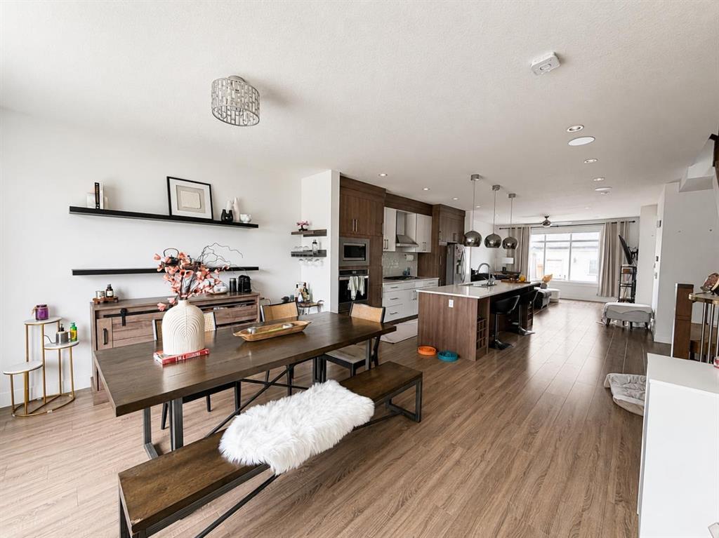 4347 72 Street NW photo 3