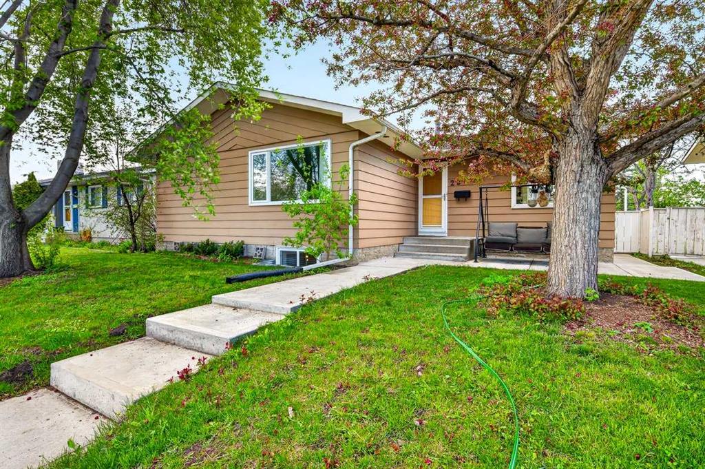 227 Martell Road NE photo 3