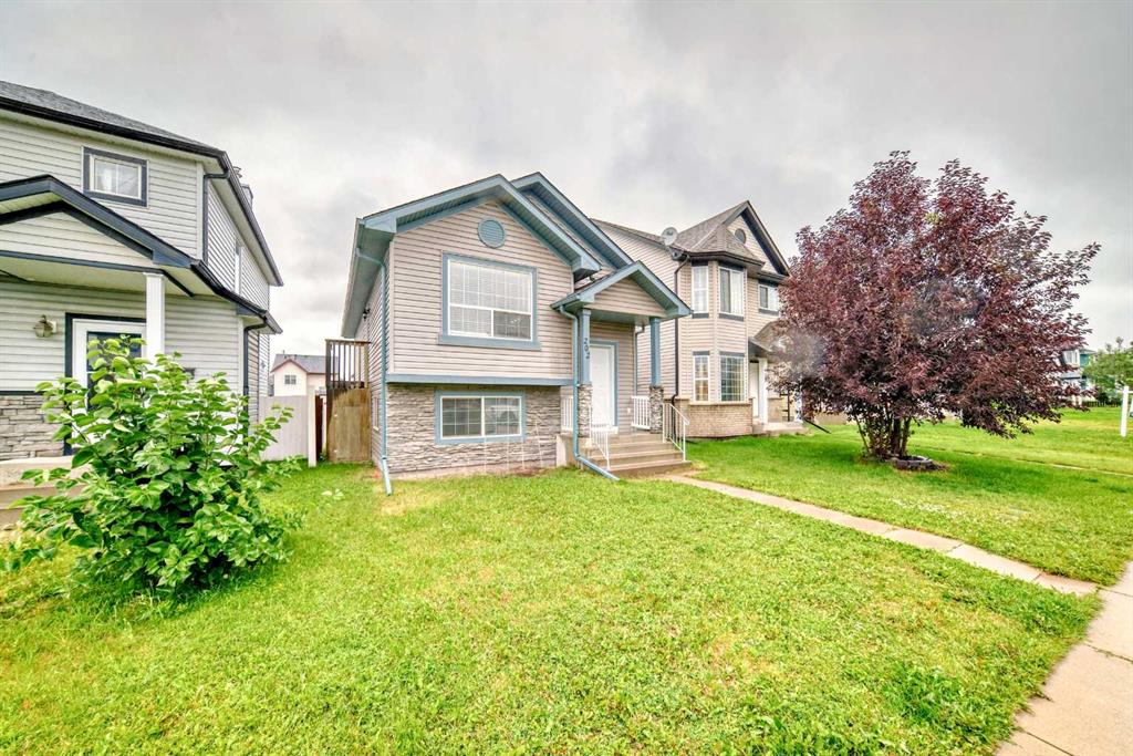 202 Saddlemead Green NE photo 4