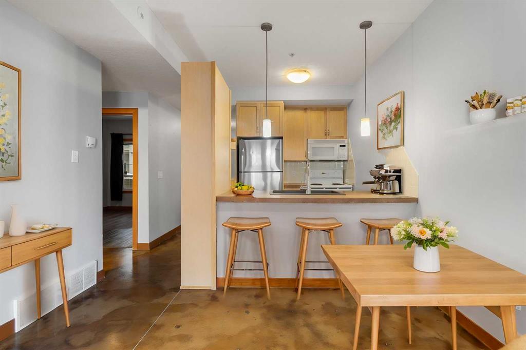 1235 13 Avenue SW #110 photo 3