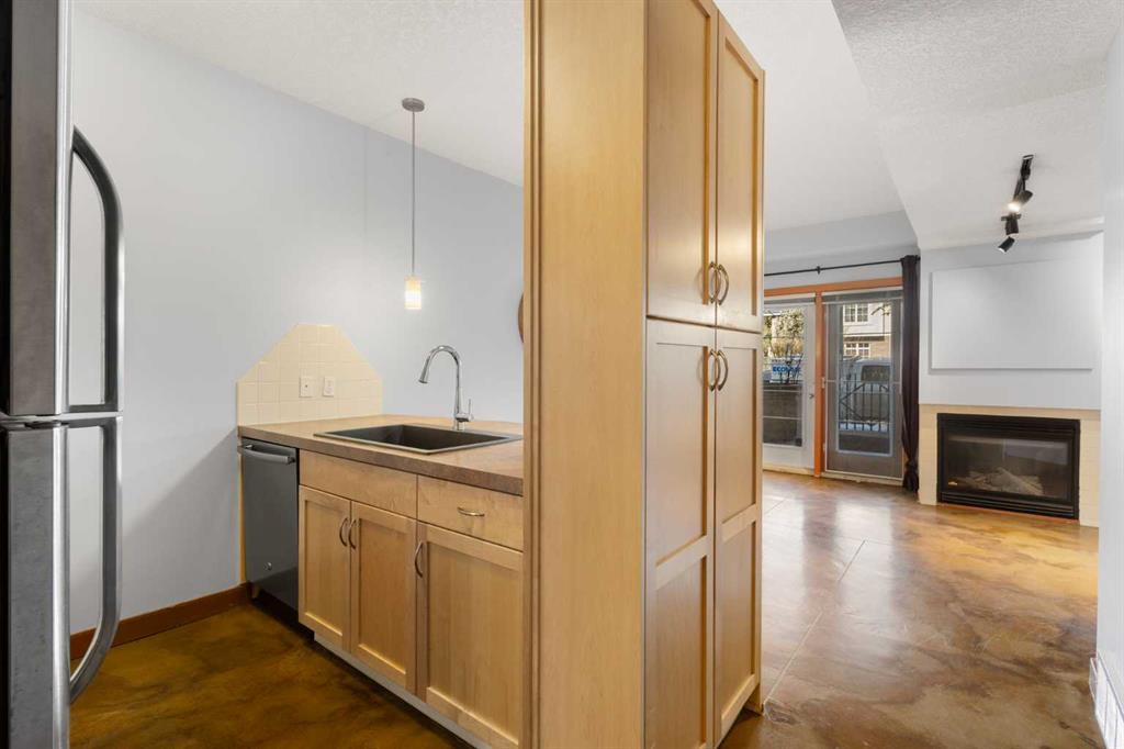 1235 13 Avenue SW #110 photo 5