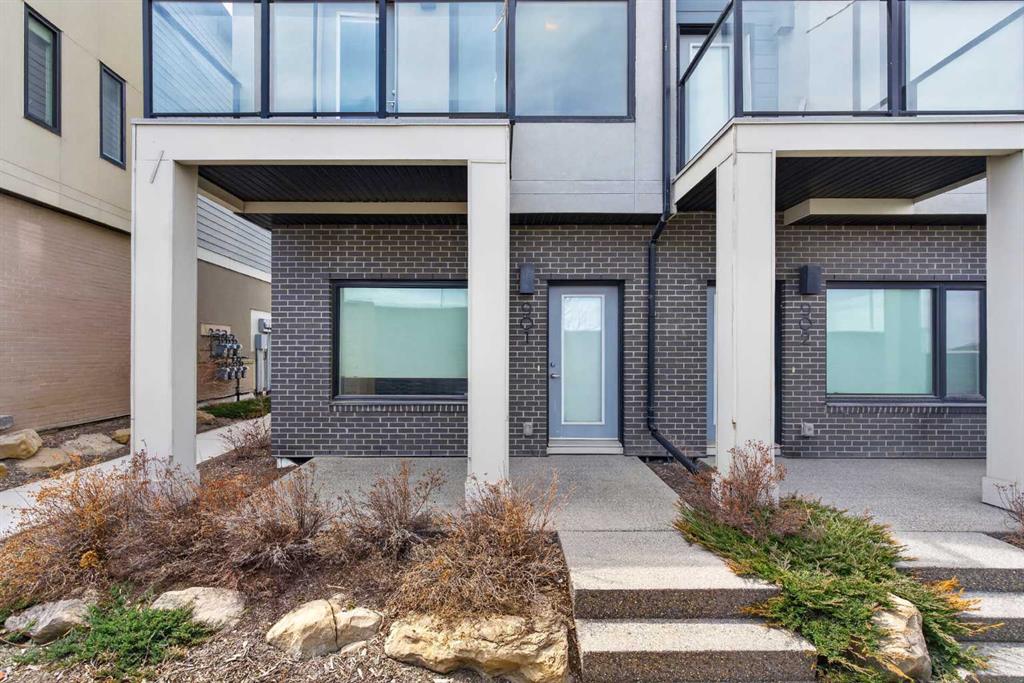 218 Sherwood Square NW #901