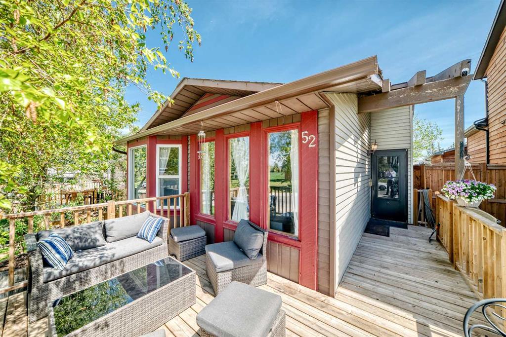 52 Beacham Road NW photo 2