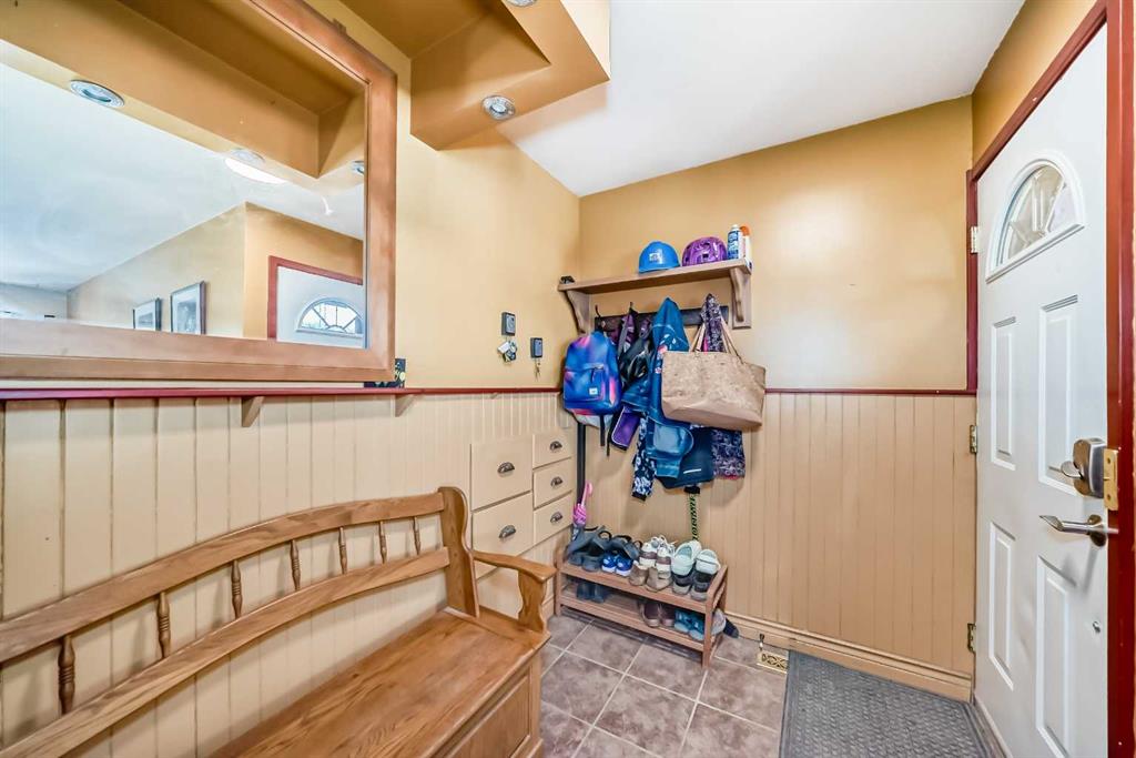 52 Beacham Road NW photo 3