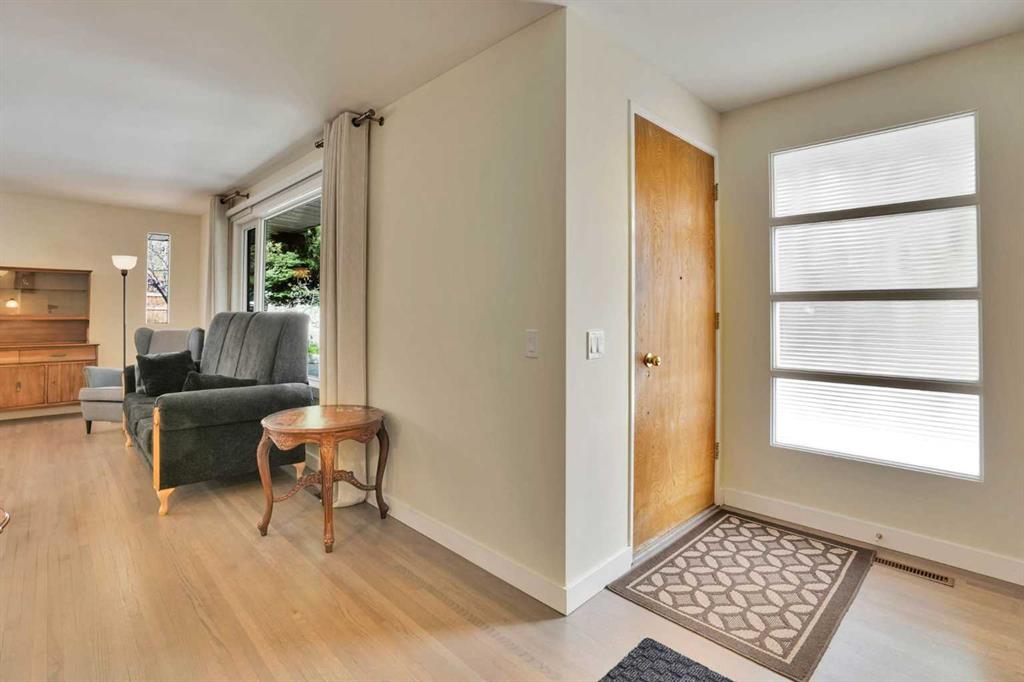 2704 Chandler Road NW photo 3
