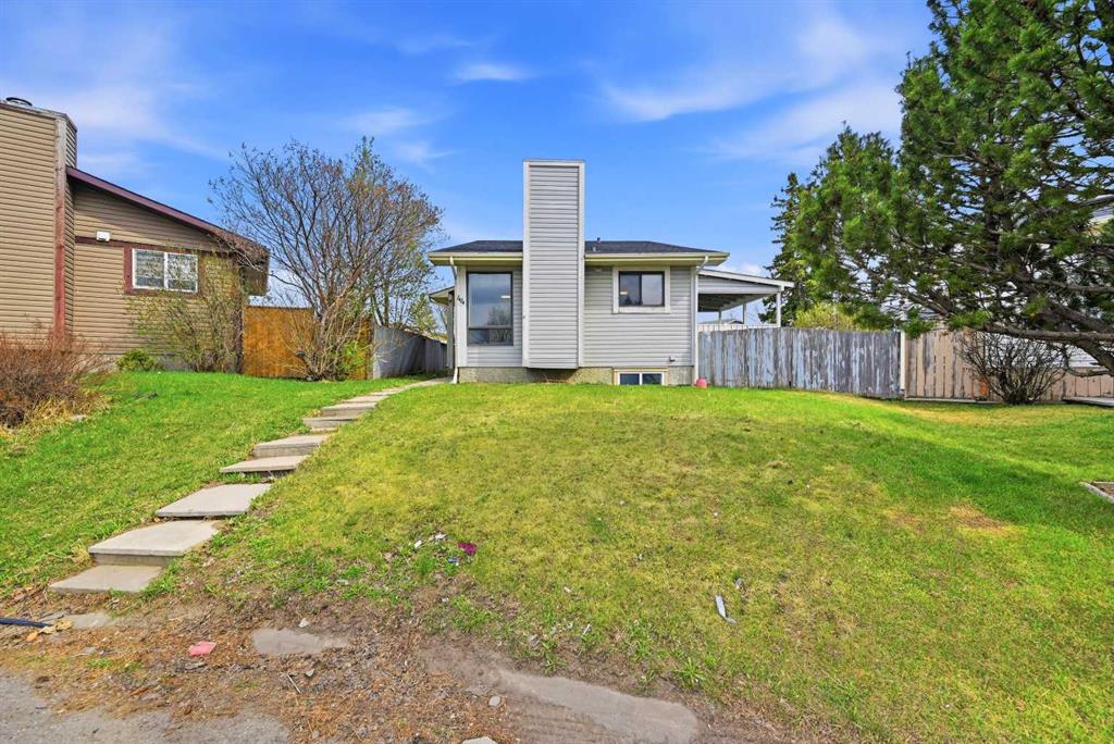 44 Castleridge Close NE photo 2