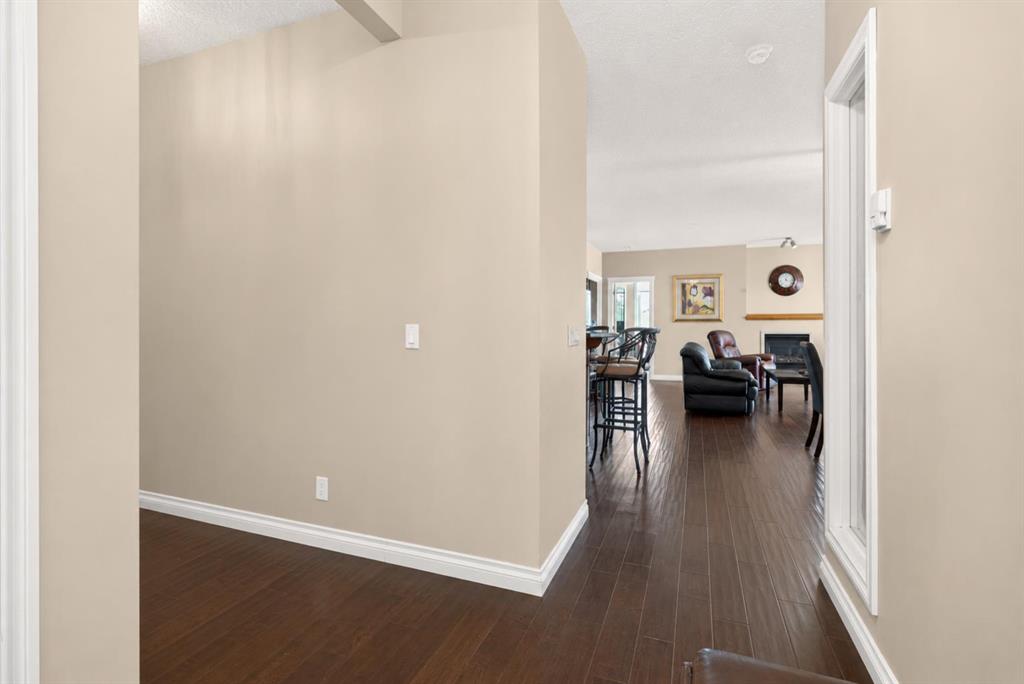 14 Hemlock Crescent SW #7305 photo 5