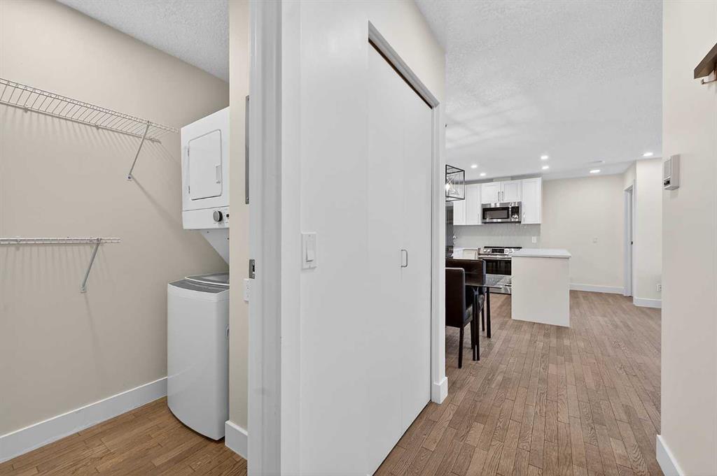 2031 Edenwold Heights NW #2031 photo 4