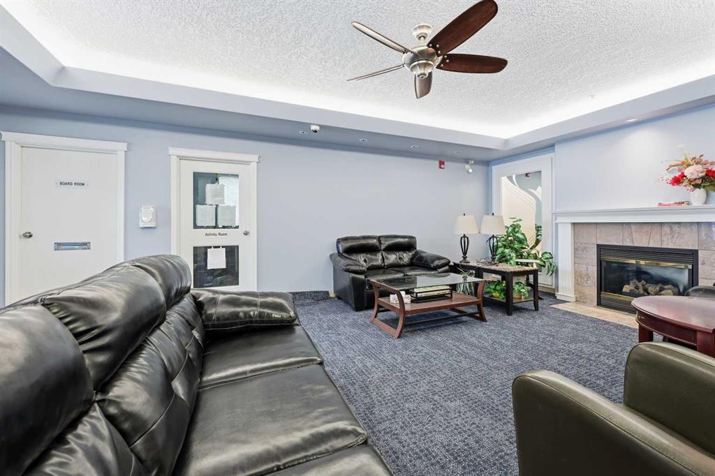 165 Manora Place NE #439 photo 3