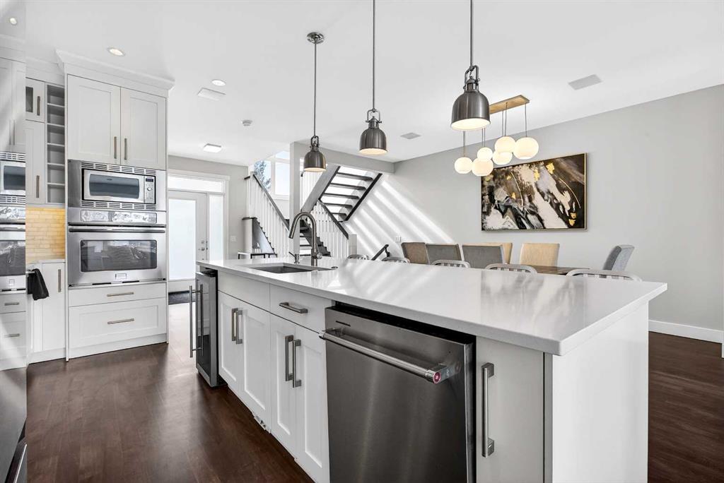 1410 21 Avenue NW photo 2