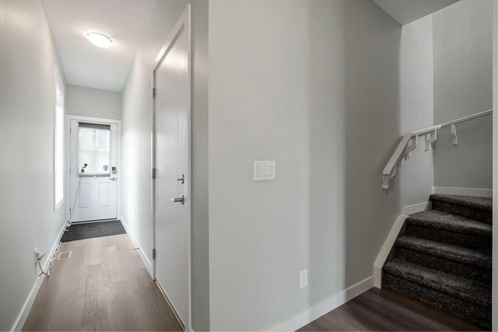 902 Sage Hill Grove NW photo 2
