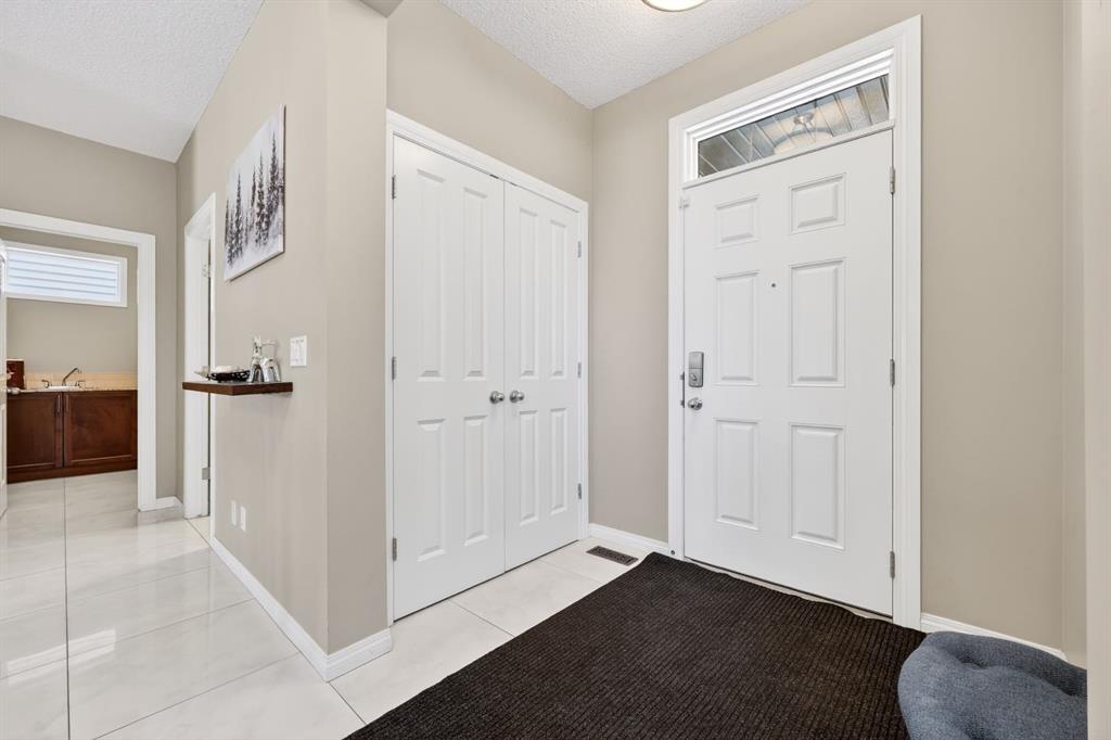 71 Walden Manor SE photo 3