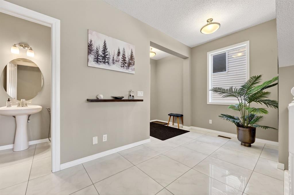 71 Walden Manor SE photo 4