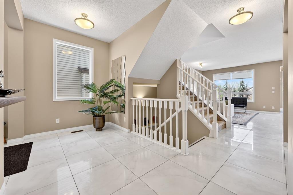 71 Walden Manor SE photo 5