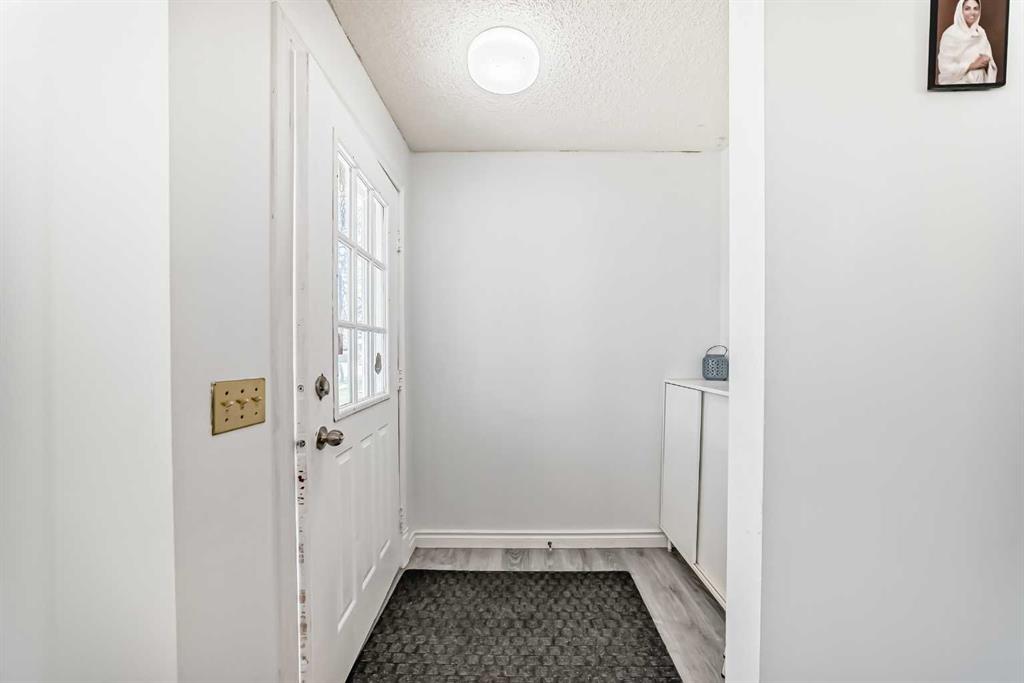 279 Falton Drive NE photo 5