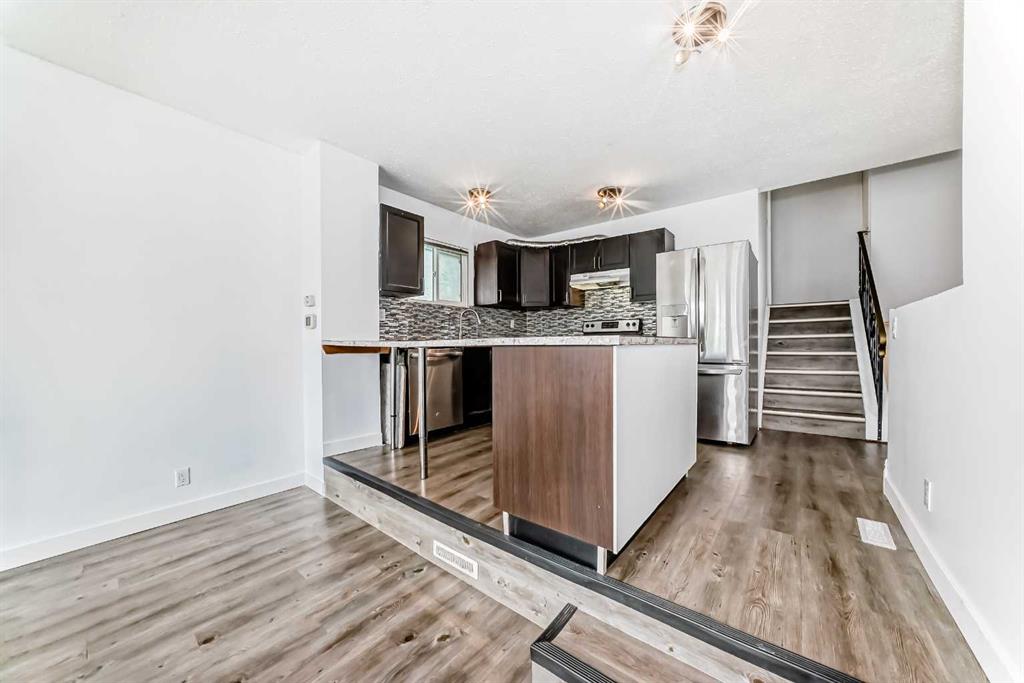 323 Falwood Way NE photo 5