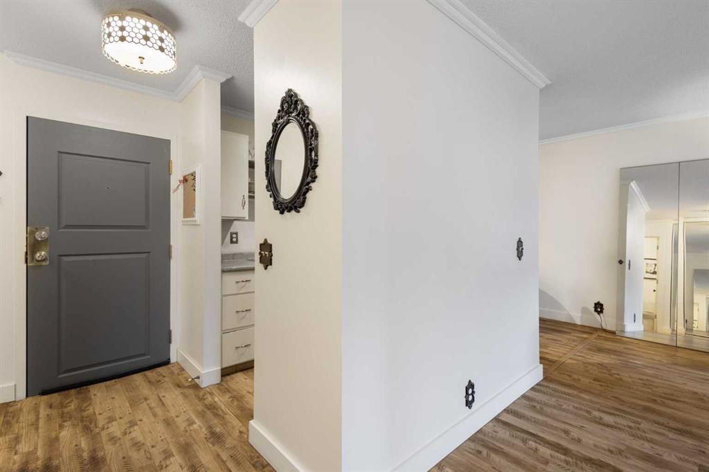2611 15A Street SW #305 photo 2