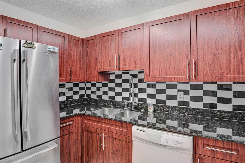 1900 25A Street SW #204 photo 4