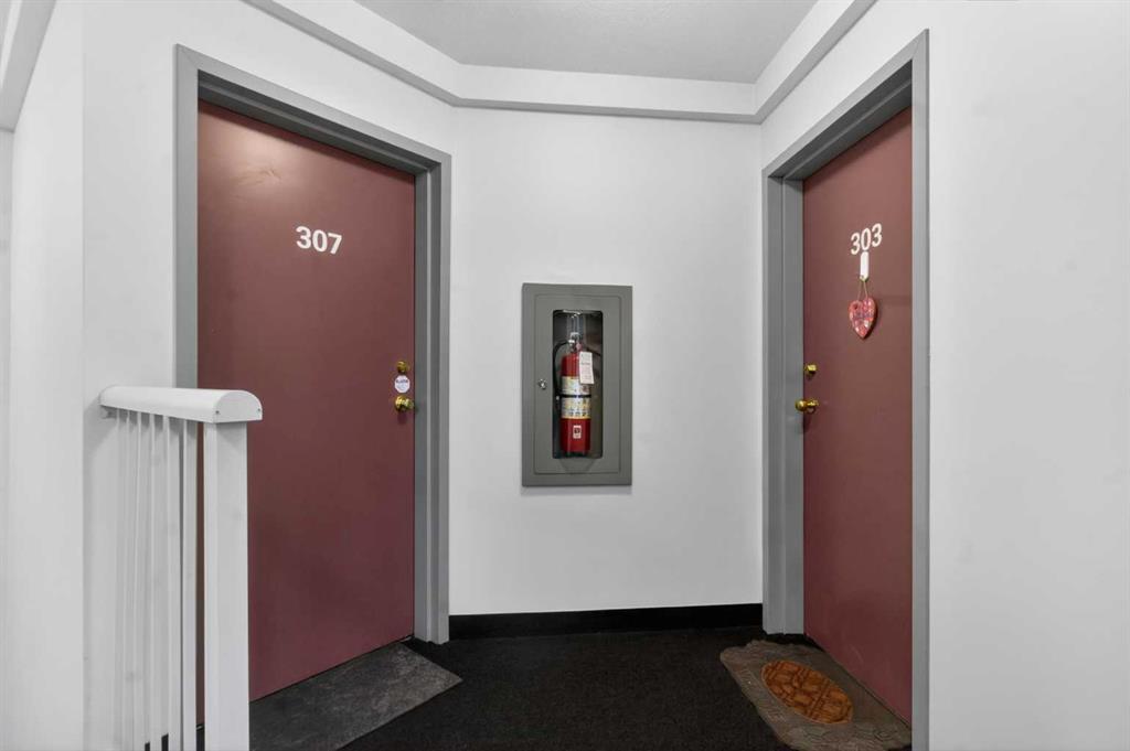 1715 35 Street SE #307 photo 3