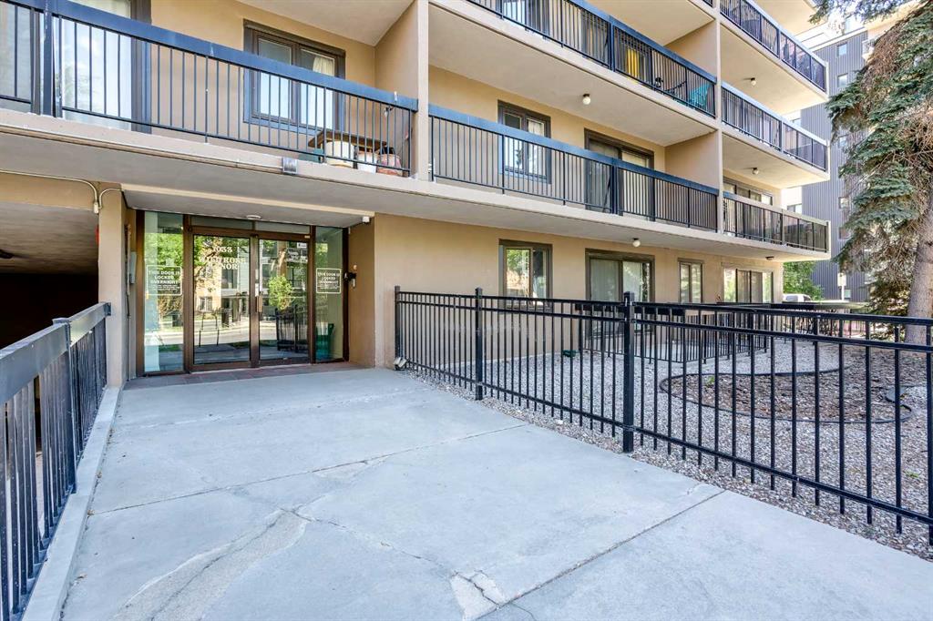 1033 15 Avenue SW #204 photo 2