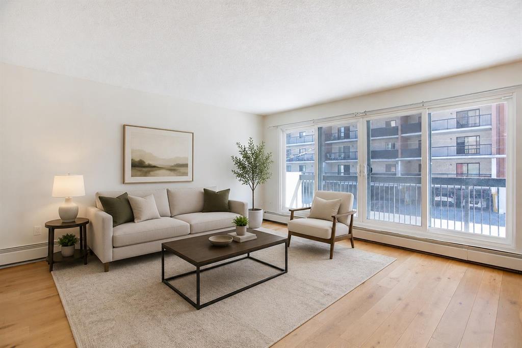 1033 15 Avenue SW #204 photo 4