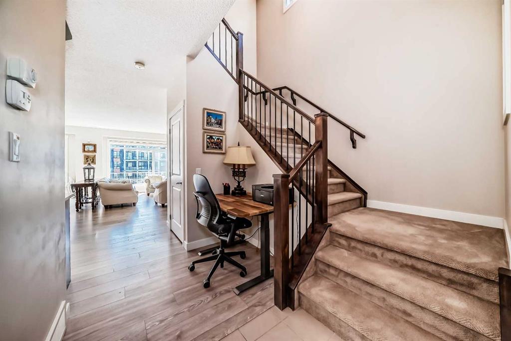 39 Sage Bluff Mews NW photo 4