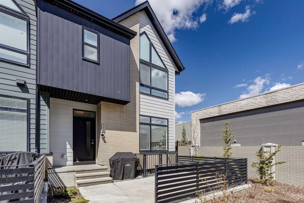 310 Sage Meadows Gardens NW photo 2