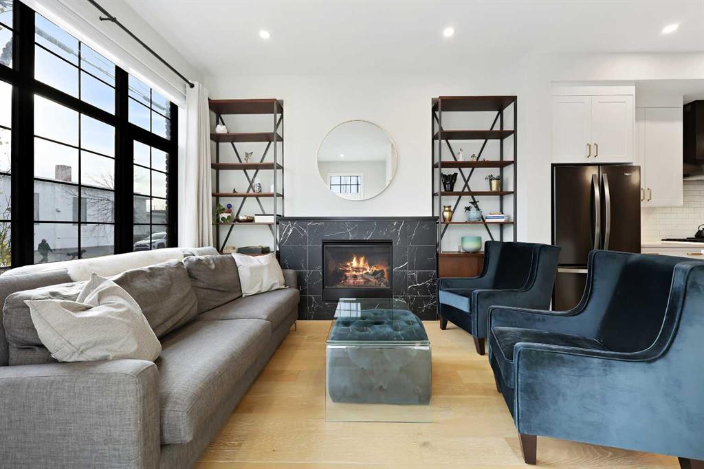4929 20 Street SW photo 3