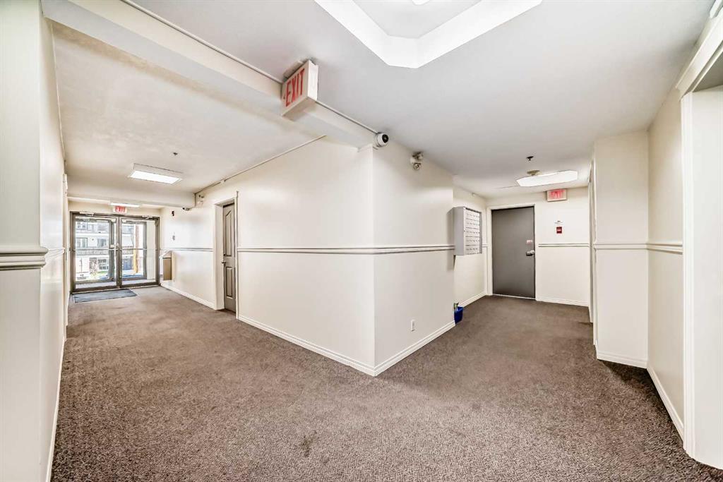 649 Marsh Road NE #317 photo 4