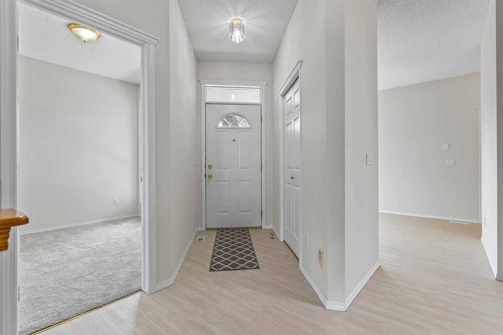139 Hidden Valley Green NW photo 3