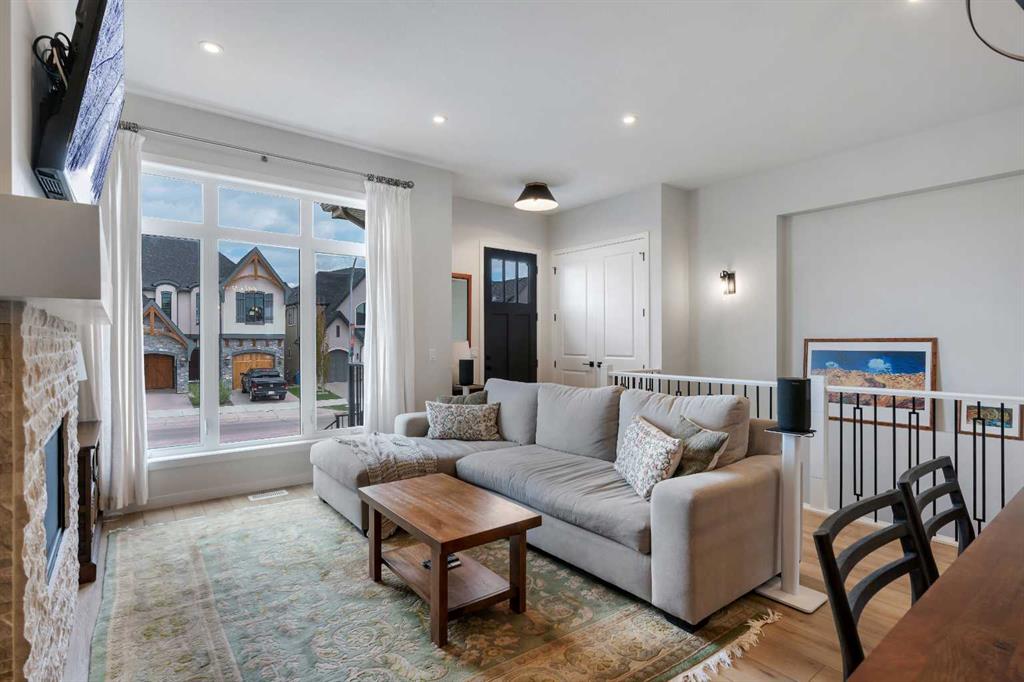 541 Marine Drive SE photo 5