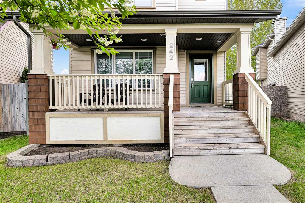 242 Copperstone Grove SE photo 2