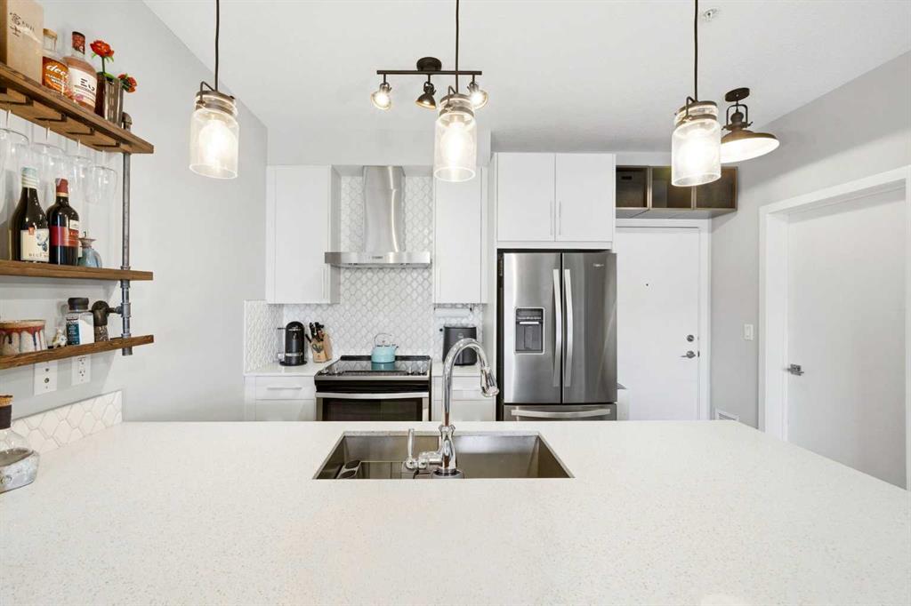 122 Mahogany Centre SE #618 photo 4