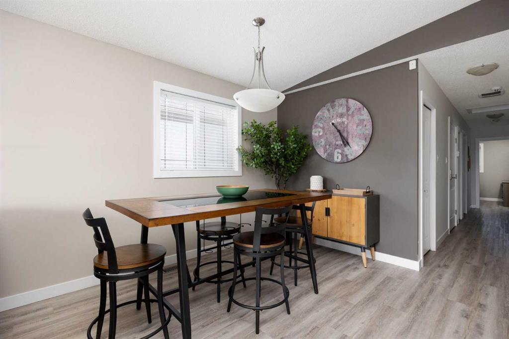 150 Pacific Crescent photo 5