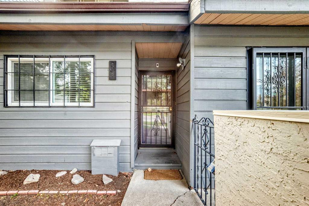 2520 Palliser Drive SW #307 photo 4