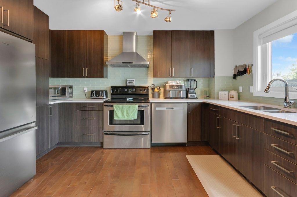 3528 20 Street SW photo 5