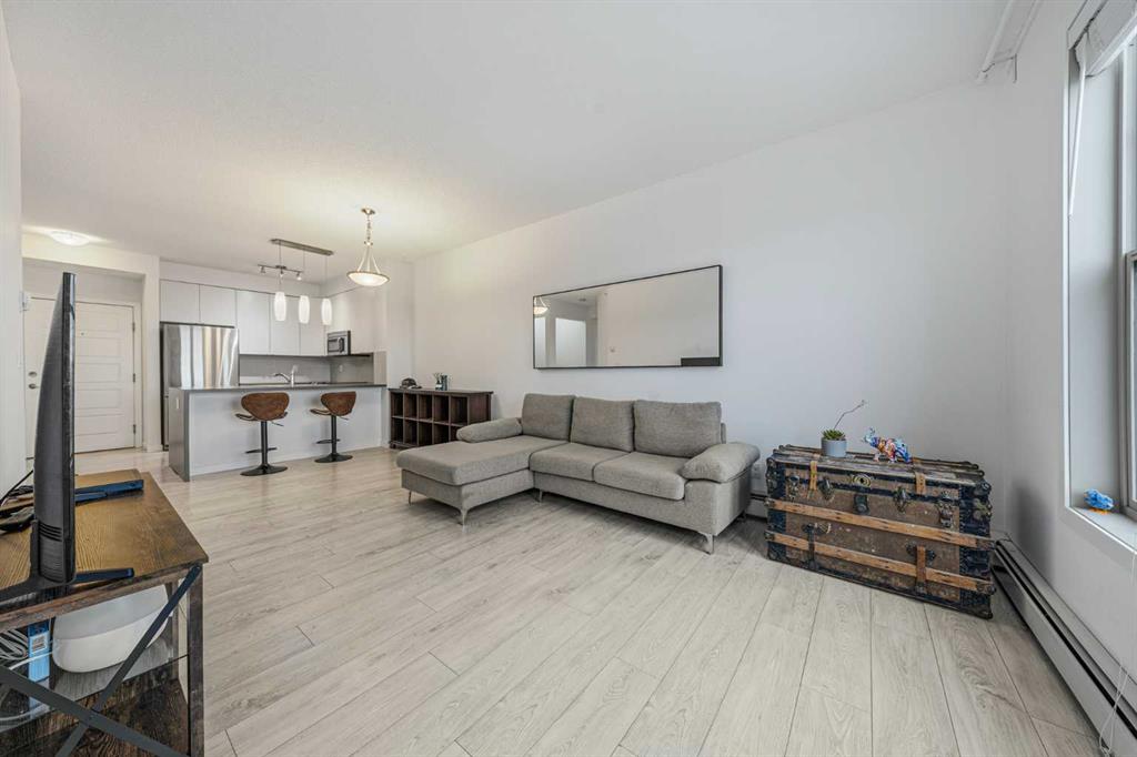 207 Sunset Drive #404