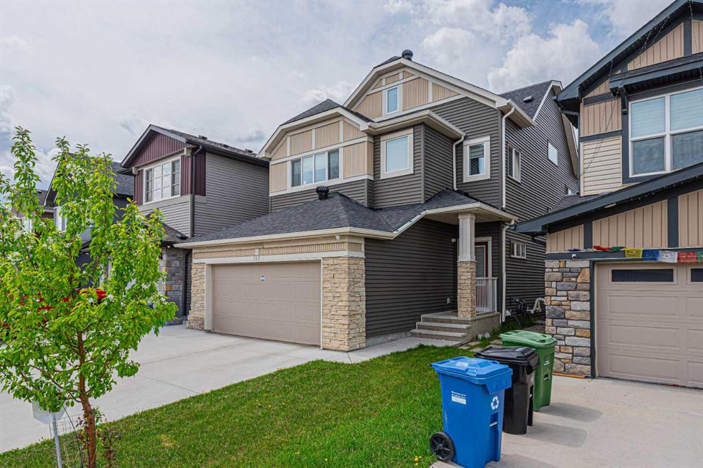 148 Savanna Close NE photo 2