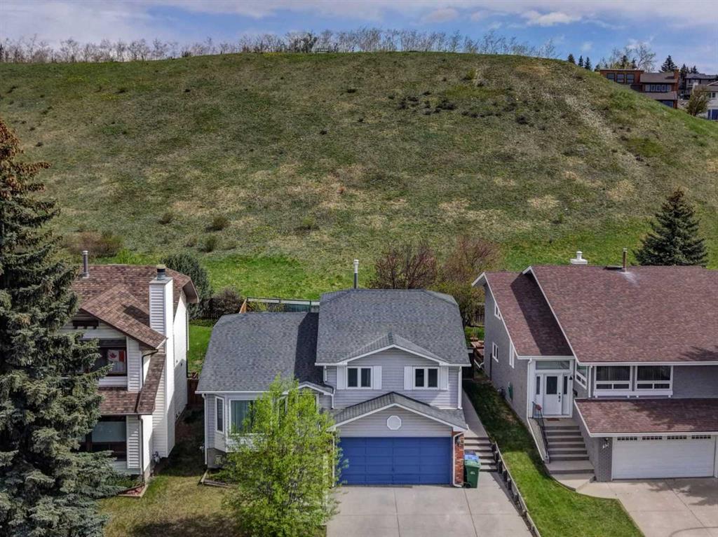 36 Hawksley Crescent NW photo 2