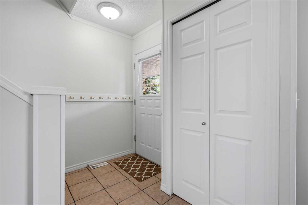 249 Citadel Point NW photo 5