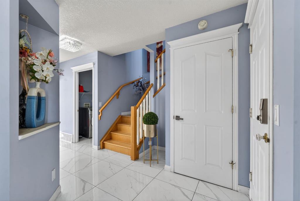 232 San Fernando Place NE photo 5