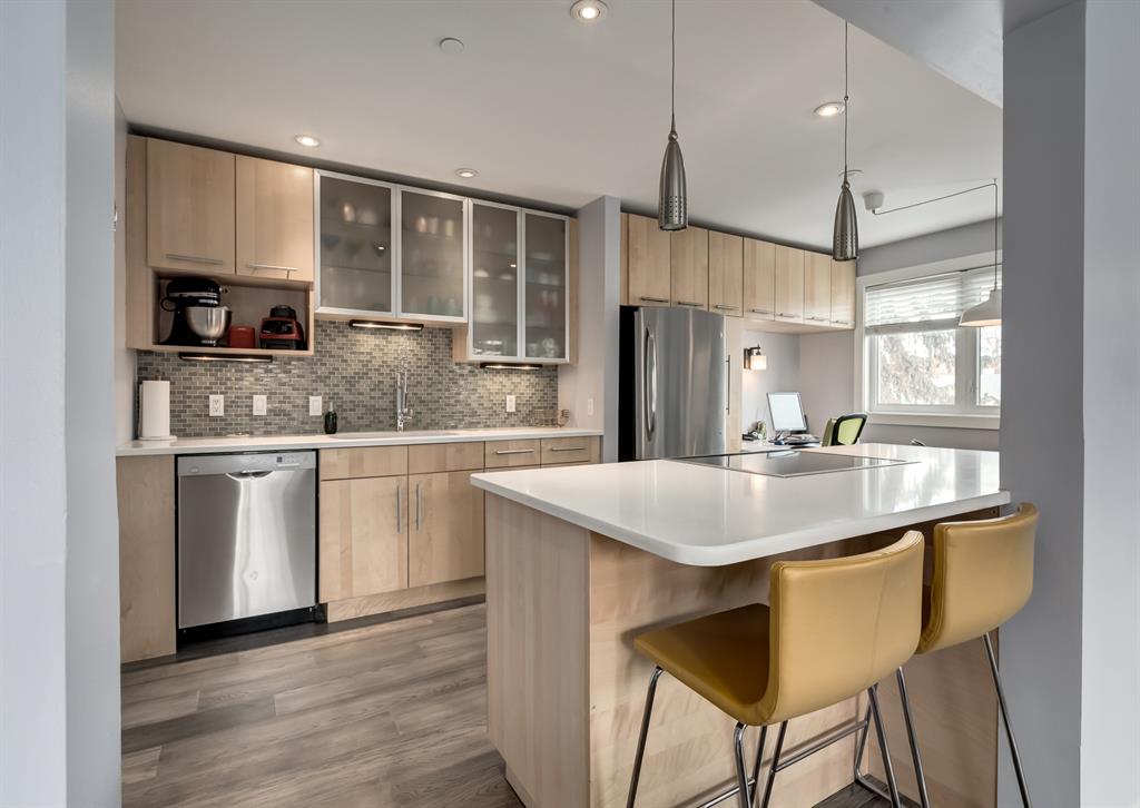 2208 17A Street SW #1 photo 2