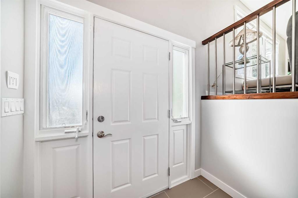 47 Coleridge Crescent NW photo 4