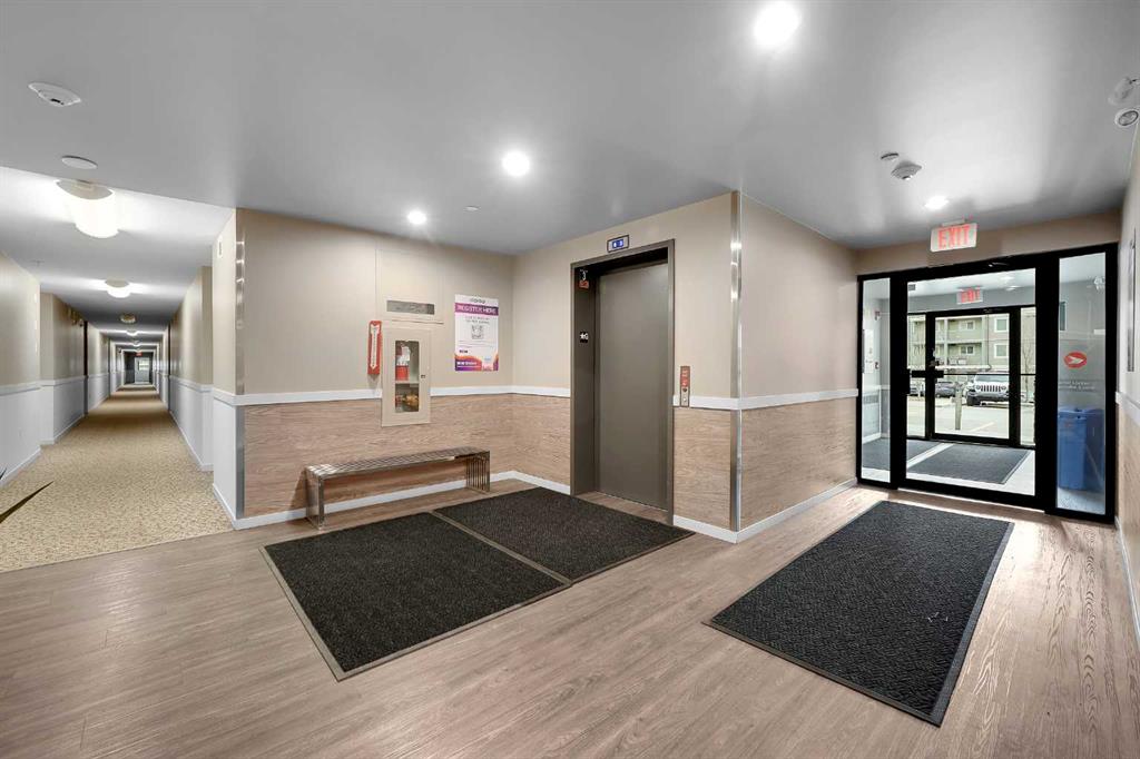 181 Skyview Ranch Manor NE #3212 photo 3