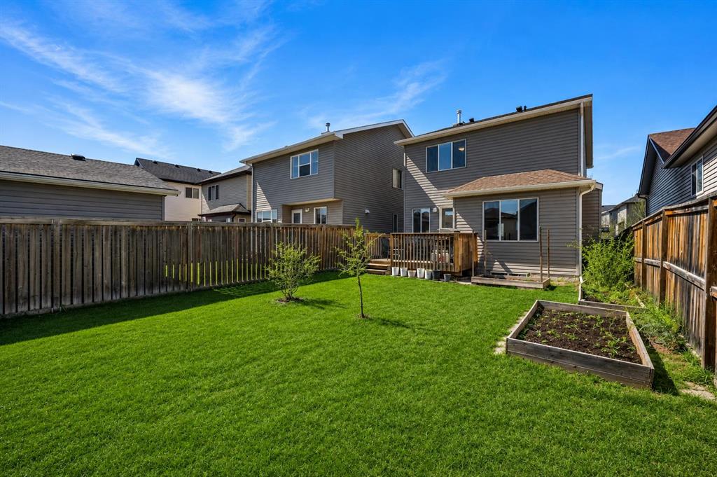 83 Saddlebrook Gardens NE photo 3