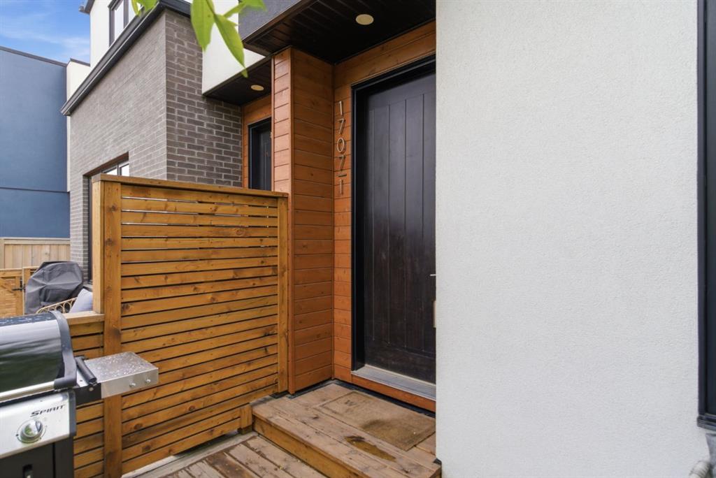 1707 33 Avenue SW #1 photo 5