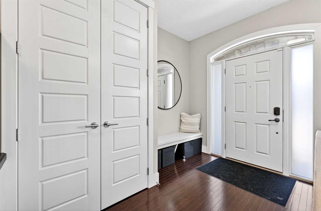 548 Quarry Park Boulevard SE photo 3