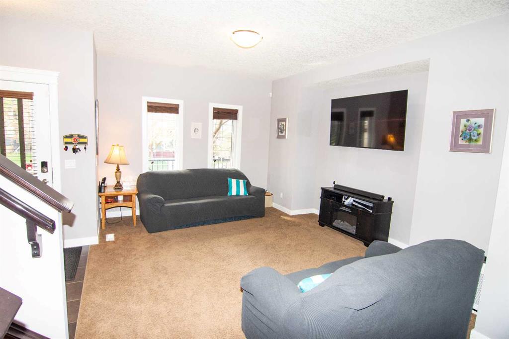209 Evansdale Landing NW photo 3