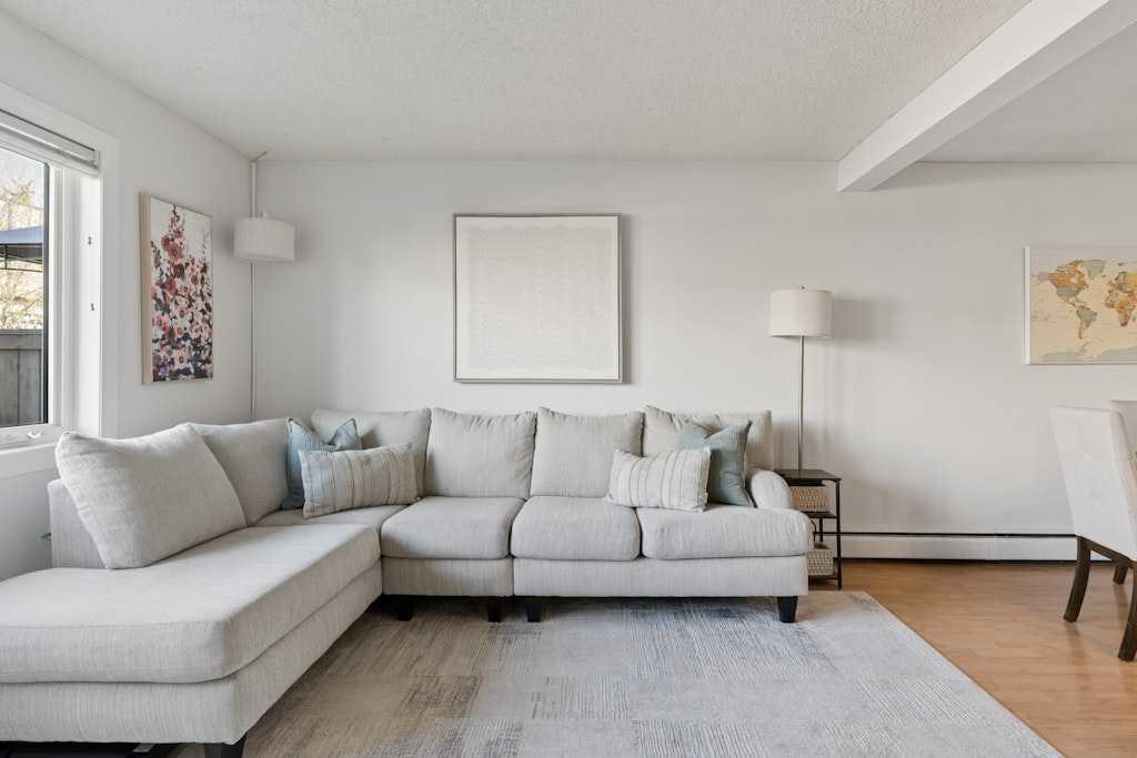 3809 45 Street SW #151 photo 4